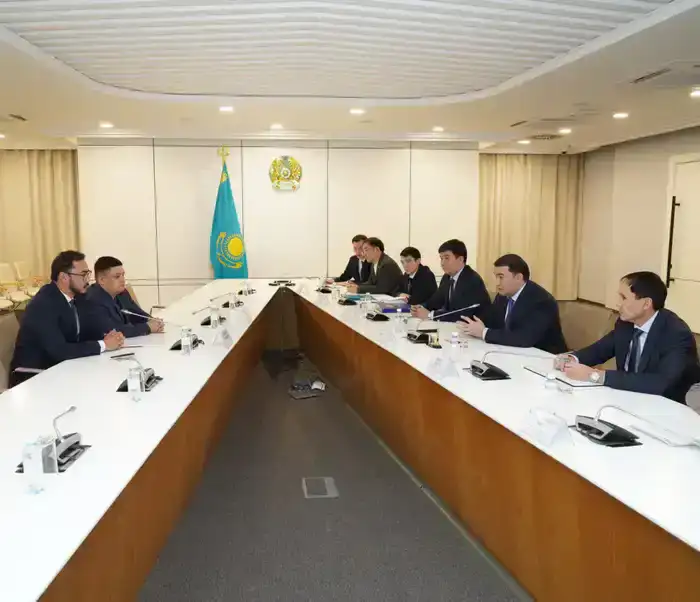 Подписание меморандума между Акиматом Туркестанской области и Hikvision Kazakhstan: шаг к развитию IT и цифровизации