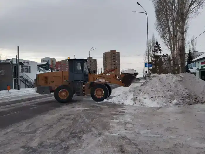 С начала зимнего сезона из Астаны вывезено около 2,8 млн кубометров снега (2)