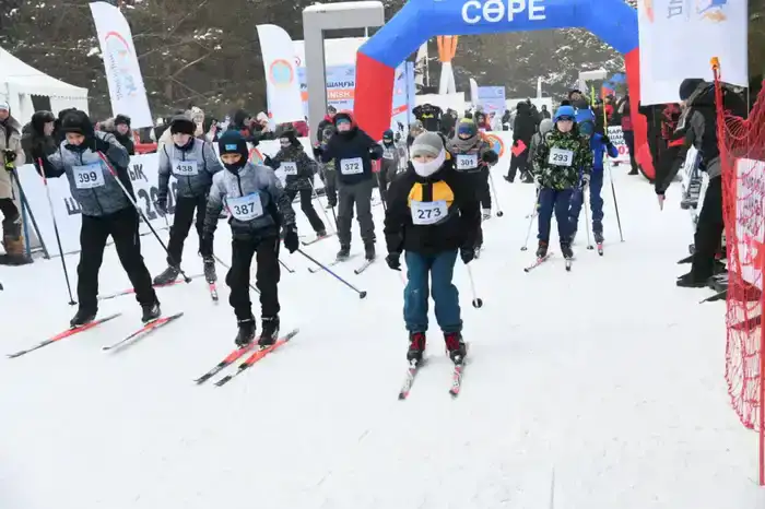 Развитие массового спорта: в Астане прошли масштабные соревнования по лыжным гонкам (8)