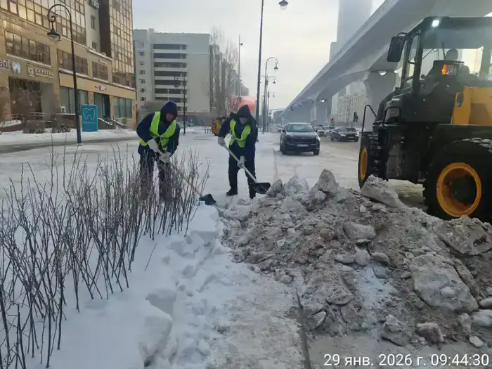Из Астаны вывезено около 3,3 млн кубометров снега (10)
