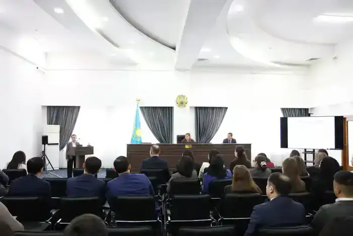 Магистранты Академии правосудия при Высшем Судебном Совете приняли участие в выездной лекции, проведённой в Кассационном суде по гражданским делам (5)