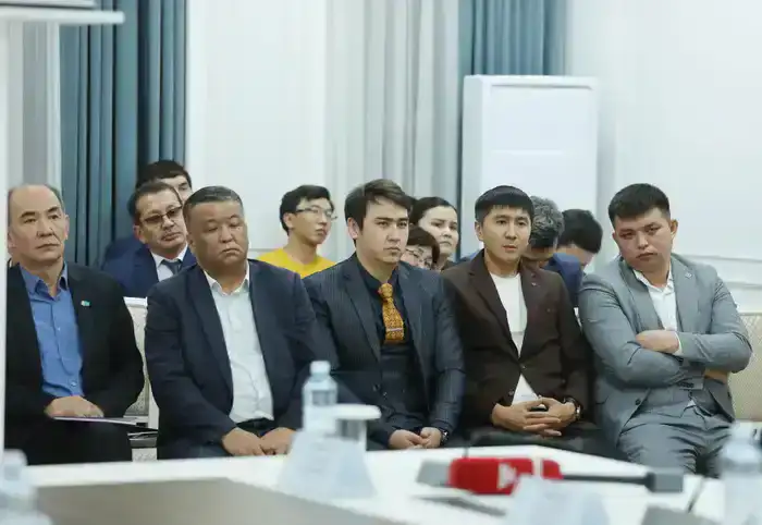 Собрание творческих умов Жамбылской области: вклад интеллигенции в культурное развитие региона