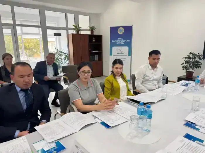 16 сентября 2025 года состоялось первое заседание Клуба молодых избирателей, созданного при Атырауской областной территориальной избирательной комиссии (3)