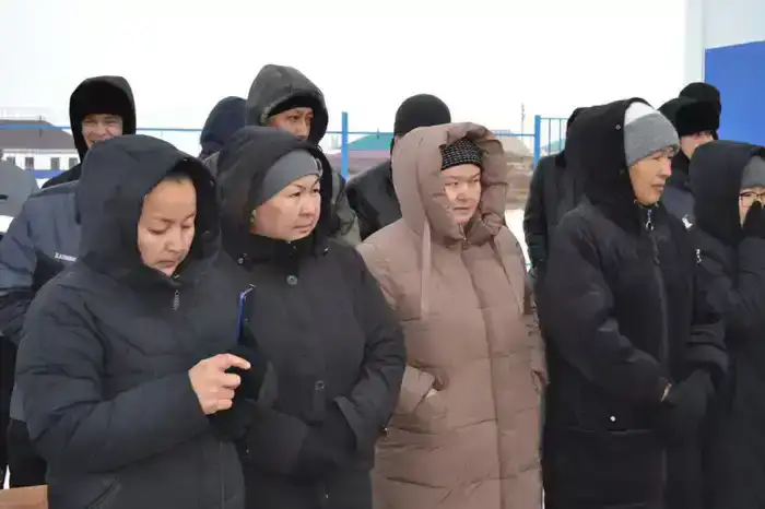 В Шалкарском районе в один день открылись два новых спортивных комплекса (3)