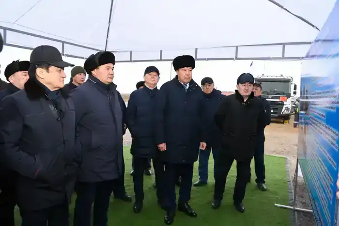 Глава региона ознакомился с ходом реконструкции автодороги «Шиели-Тайконыр» (4)