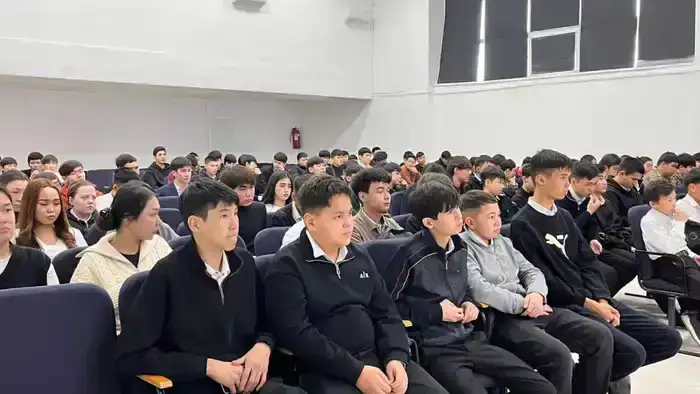 Обсуждение правовой грамотности среди молодежи в Актобе: шаг к повышению юридической осведомленности и ответственности