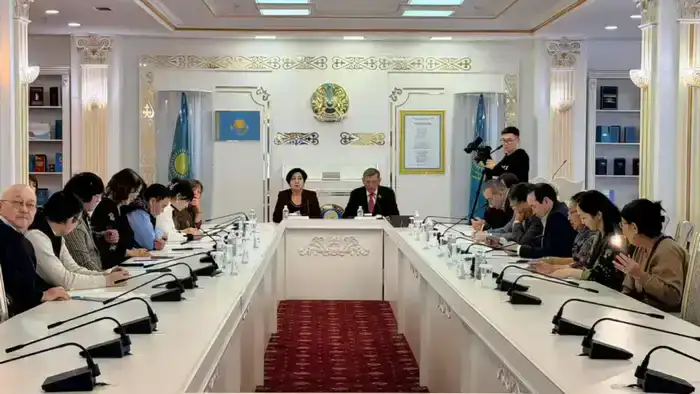 В столице подвели итоги республиканской акции «Бір ел – бір кітап» за 2025 год (4)