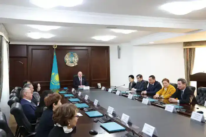 В Высшем Судебном Совете поздравили Баймолдину Зауреш Хамитовну с 70-летним юбилеем (6)