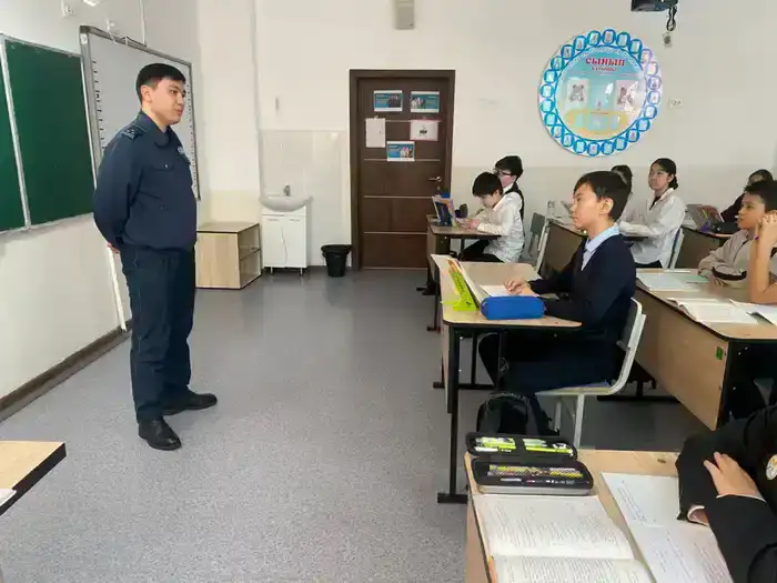 В столичной школе № 91 прошла лекция о правовом воспитании и антикоррупционном мировоззрении для молодежи