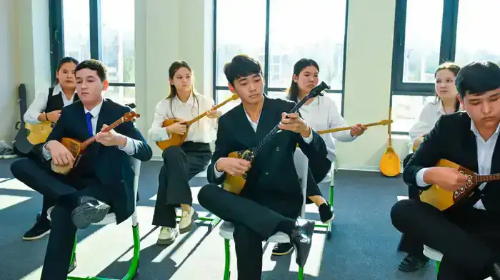 В Жанаозене впервые открылся современный Дворец школьников (5)