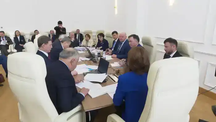 Председатель Высшего Судебного Совета Дмитрий Малахов принял участие в очередном заседании Конституционной комиссии (4)