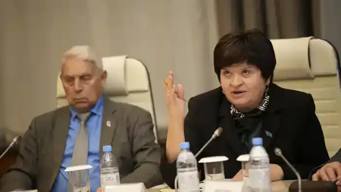 Аким ВКО обсудил с Общественным советом ключевые вопросы развития региона (2)