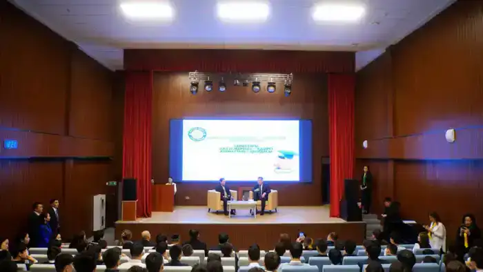 Диалог о мужестве прошёл в столичной школе