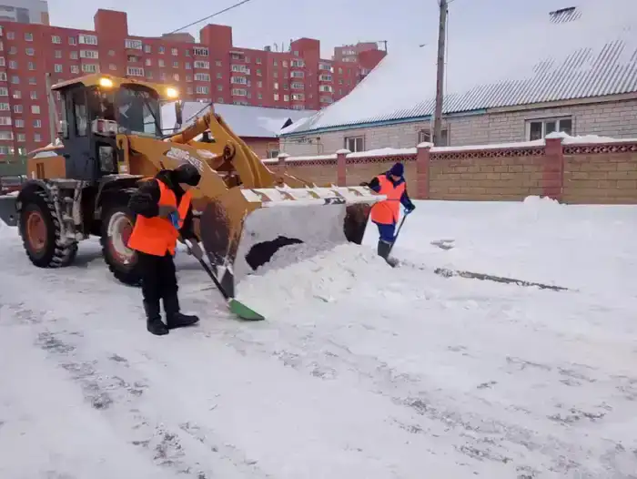 Более двух миллионов кубометров снега вывезли из Астаны с начала зимы (8)