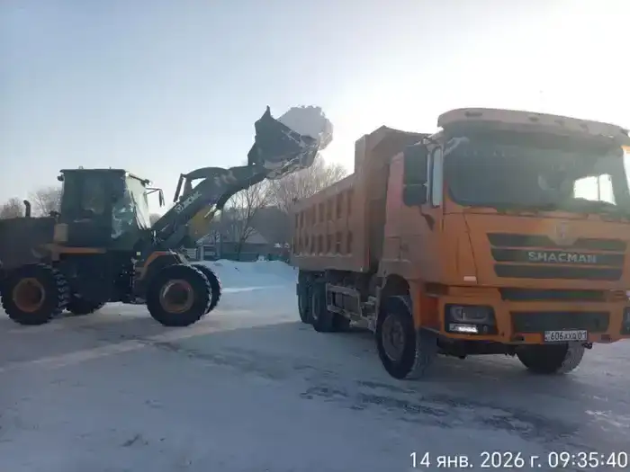 Около 70 тысяч кубометров снега вывезли из Астаны за ночь (3)