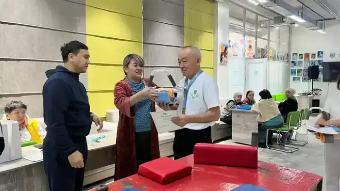 Столичные пенсионеры соревновались в армрестлинге (3)