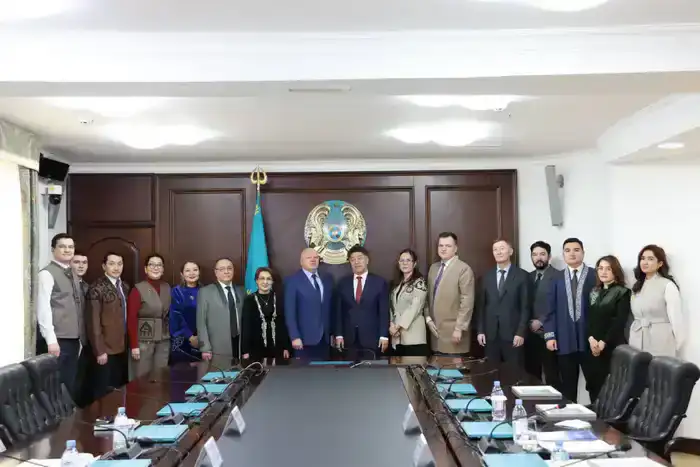 Состоялась рабочая встреча Председателя Высшего Судебного Совета Дмитрия Малахова с Алиханом Байменовым - Председателем Управляющего комитета Астанинского хаба государственной службы (4)