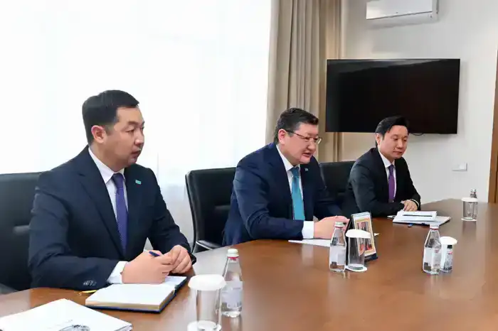 Аким области и депутат Мажилиса обсудили ключевые вопросы развития региона