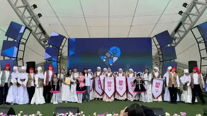 Пять лет вместе в «Батыл Журек»: как творчество меняет жизни особенных детей (2)