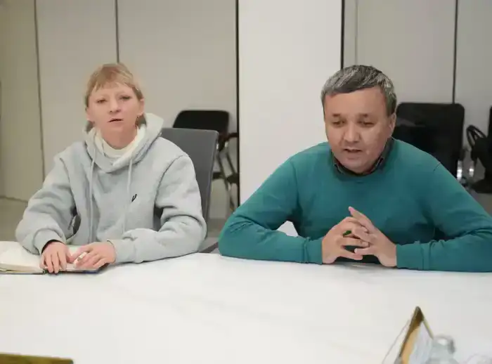 Прием граждан министром транспорта Нурланом Сауранбаевым в Центре приема граждан