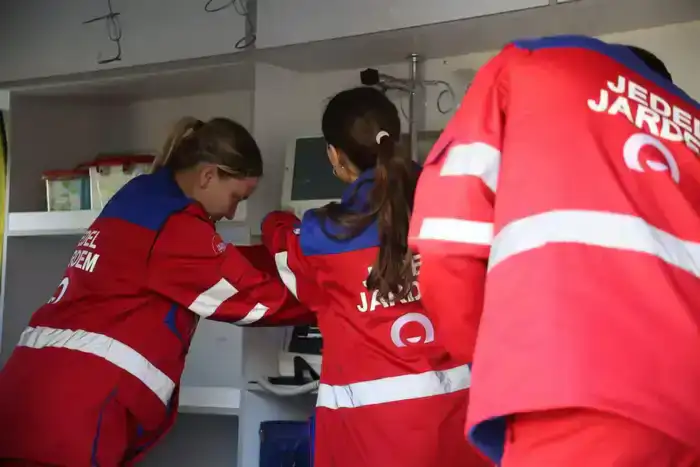 МИНЗДРАВ: В 2025 ГОДУ СКОРАЯ ПОМОЩЬ ОБСЛУЖИЛА 7,4 МЛН ВЫЗОВОВ, ПОКАЗАТЕЛЬ УСПЕШНОЙ РЕАНИМАЦИИ ВЫРОС НА 8,2% (2)