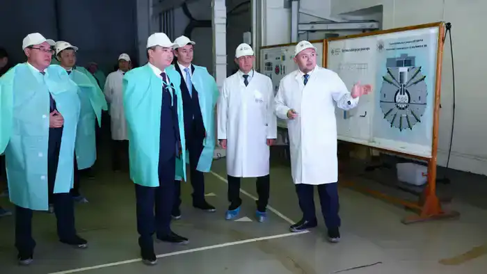 Олжас Бектенов проверил исполнение поручений Президента по развитию научной базы атомной отрасли в Алматы (3)