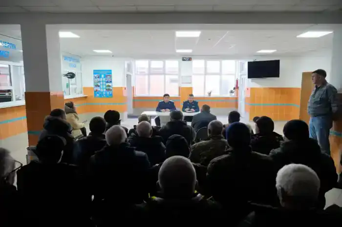 «Закон и порядок»: профилактическую беседу с водителями общественного транспорта провели в Астане (6)