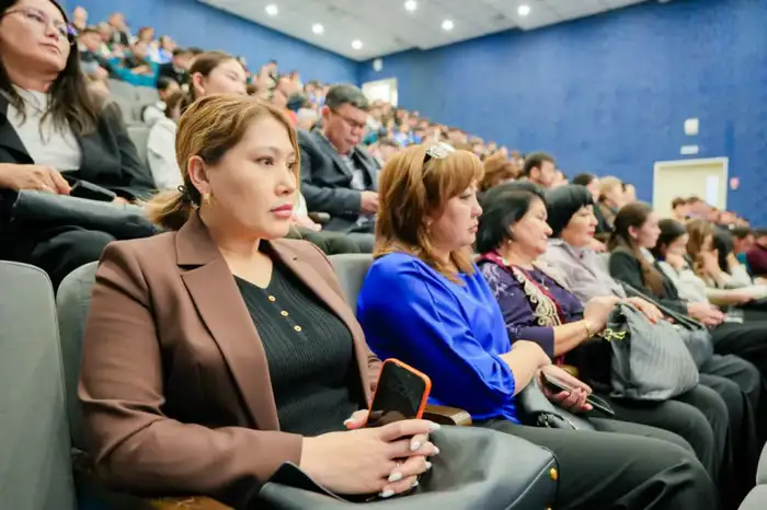 В Астане прошел городской форум «ADAL URPAQ: Закон. Порядок. Доверие» (2)