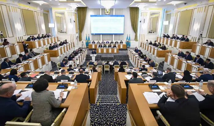 Новая Конституция Казахстана: шаг к укреплению верховенства права и государственности в международном контексте