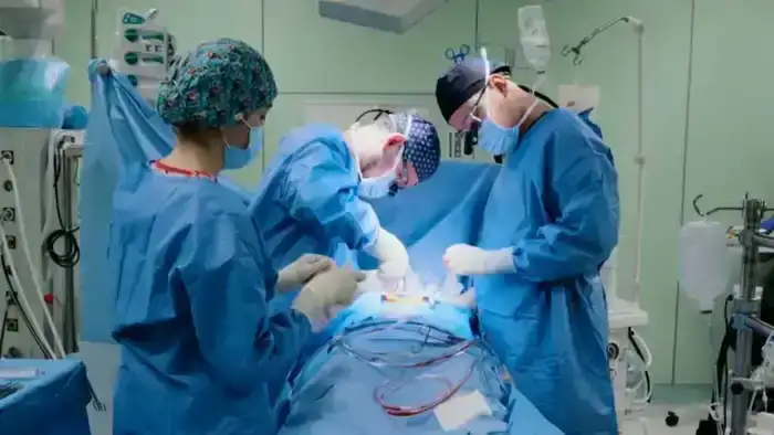 Сердечный мост: уникальная операция восстановила жизнь 13-летней девочки в Караганде