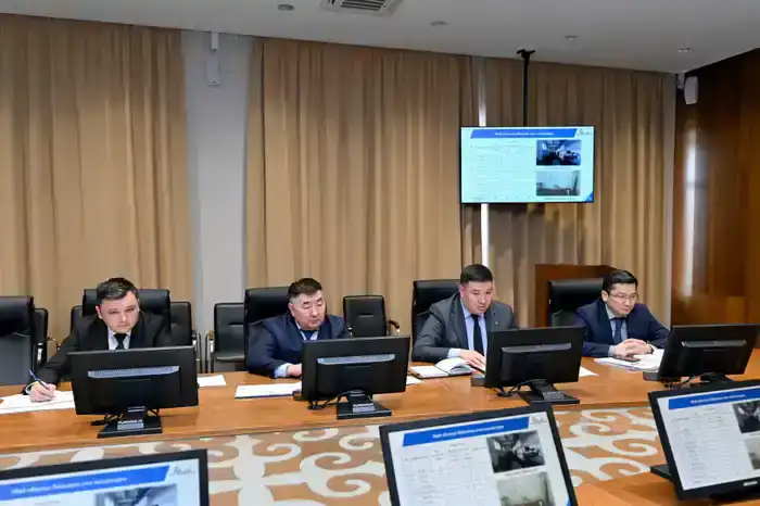 Аким области Абай: навигация по курсам выполнения задач к 2025 году