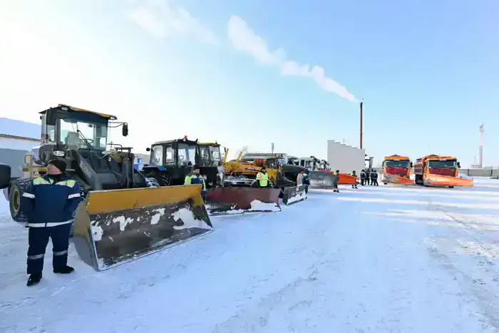 Аким области ознакомился с работой дорожного эксплуатационного участка в Бескарагайском районе (6)