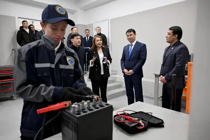 В Алматы открыт обновленный колледж телекоммуникаций и машиностроения (7)