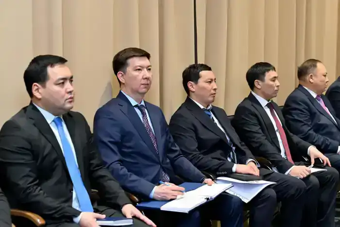 Состоялось специальное совещание по реализации задач, озвученных Президентом в интервью (4)