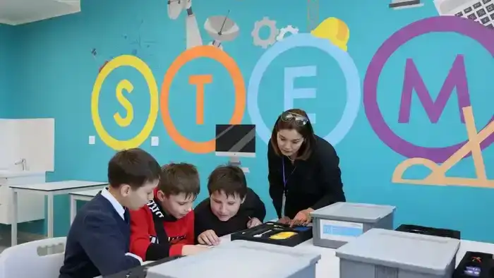 Школьники Караганды получают доступ к технологиям благодаря сотрудничеству с техническим университетом