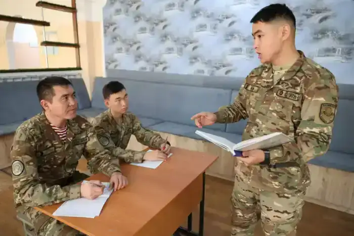 Сержант из Алматы воспитывает восьмерых детей