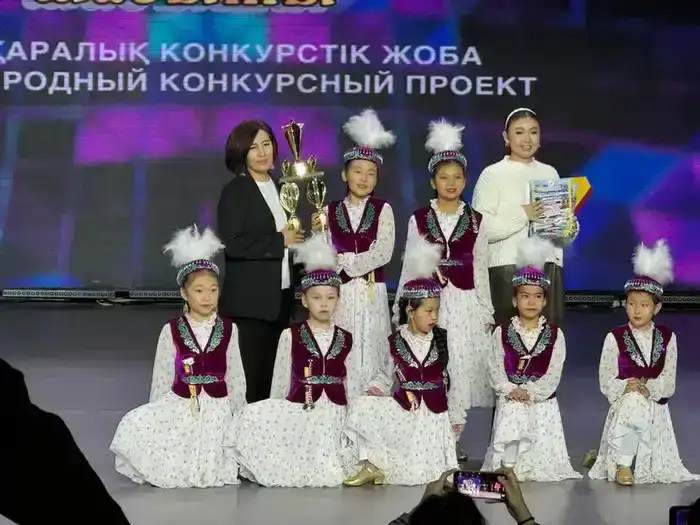 Каркаралинские танцоры покорили жюри и зрителей международного фестиваля (3)