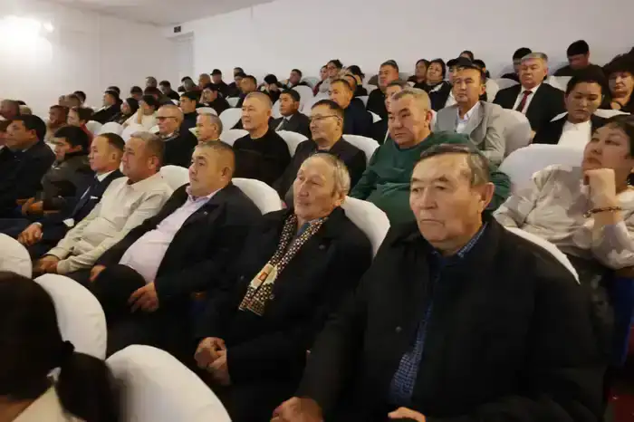 Ербол Карашукеев провел встречу с жителями района Т. Рыскулова (2)