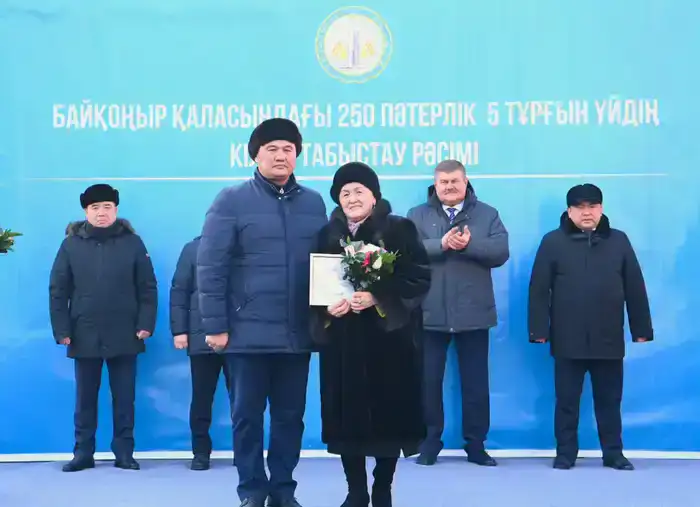 5 жилых домов на 250 квартир получили жители города Байконур (5)