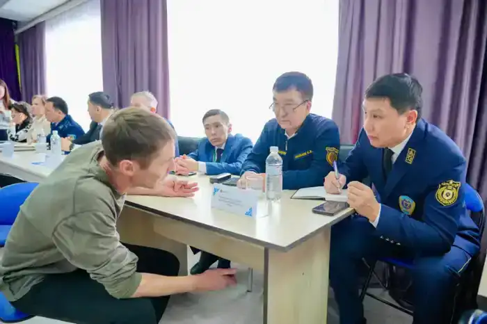 «Закон и порядок»: юридические консультации провели для получателей услуг центра ресоциализации в Астане (2)
