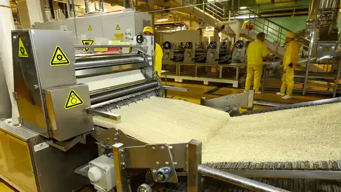 Премьер-министр посетил ряд предприятий Алматинской области и ознакомился с объемами привлеченных инвестиций (4)