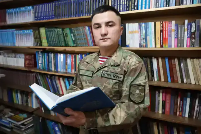 Солдат-полиглот из Национальной гвардии свободно говорит на семи языках (5)