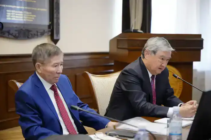 В столице состоялась международная конференция к 75-летию Алибека Аскара (3)