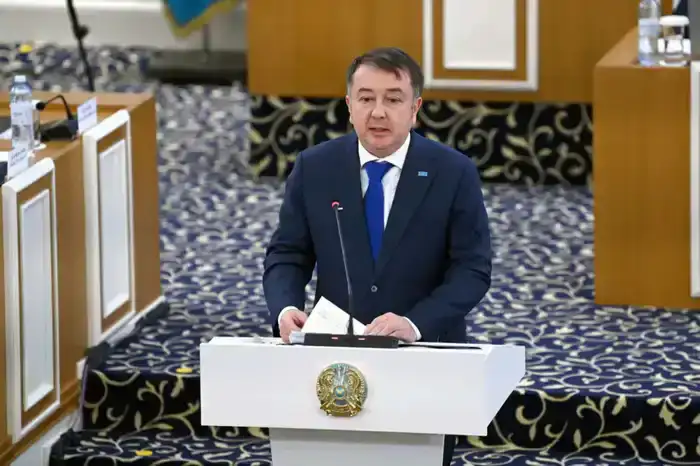 Конституционная комиссия приступила к обсуждению проекта поправок (8)