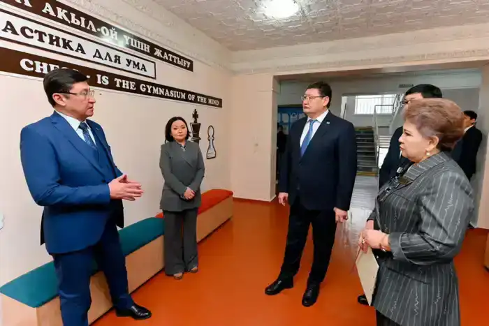 Посещение акима области гимназии №6 в Семее: перспективы модернизации образовательной инфраструктуры