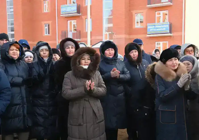 5 жилых домов на 250 квартир получили жители города Байконур (8)