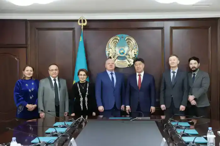 Состоялась рабочая встреча Председателя Высшего Судебного Совета Дмитрия Малахова с Алиханом Байменовым - Председателем Управляющего комитета Астанинского хаба государственной службы (5)