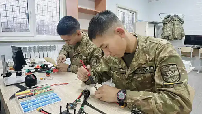 В военном вузе Минобороны создали школу подготовки специалистов БПЛА (3)