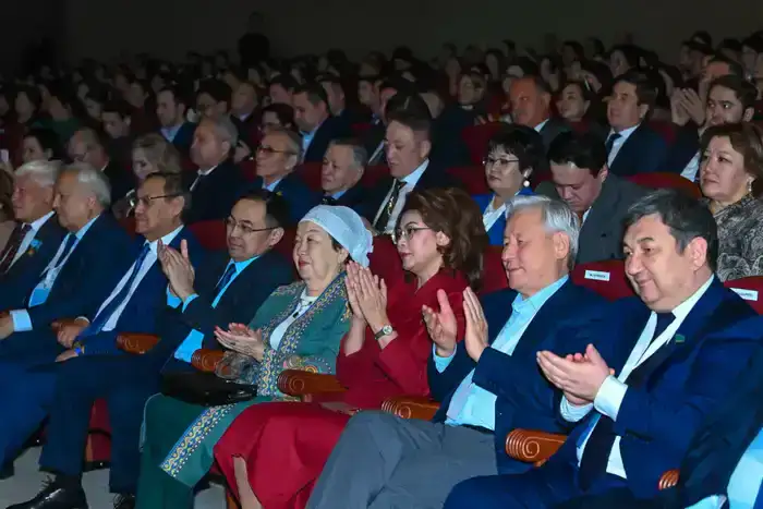 Поэзия и музыка: гала-концерт, который объединил поколения