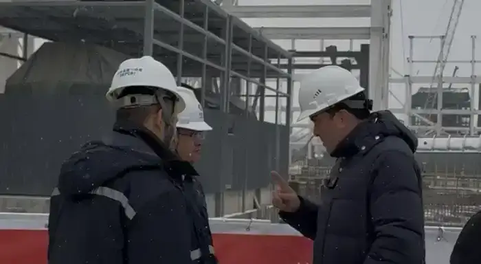 Министр энергетики Ерлан Аккенженов проверил модернизацию ТЭЦ-3 в Алматы, выявив отставание от графика